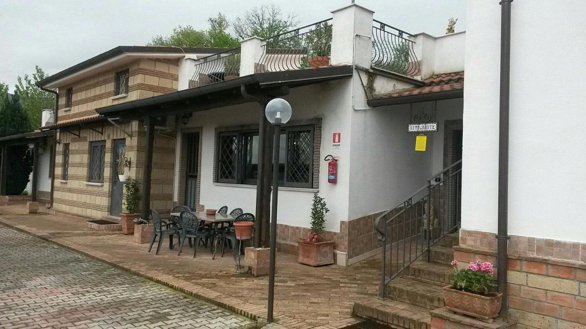Agriturismo Borgo Nuovo Sant'Agata Dei Goti Ξενοδοχείο Migliara-San Silvestro Εξωτερικό φωτογραφία